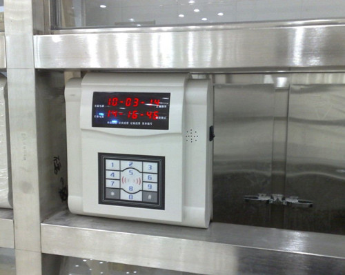 消費(fèi)機(jī) 消費(fèi)機(jī)